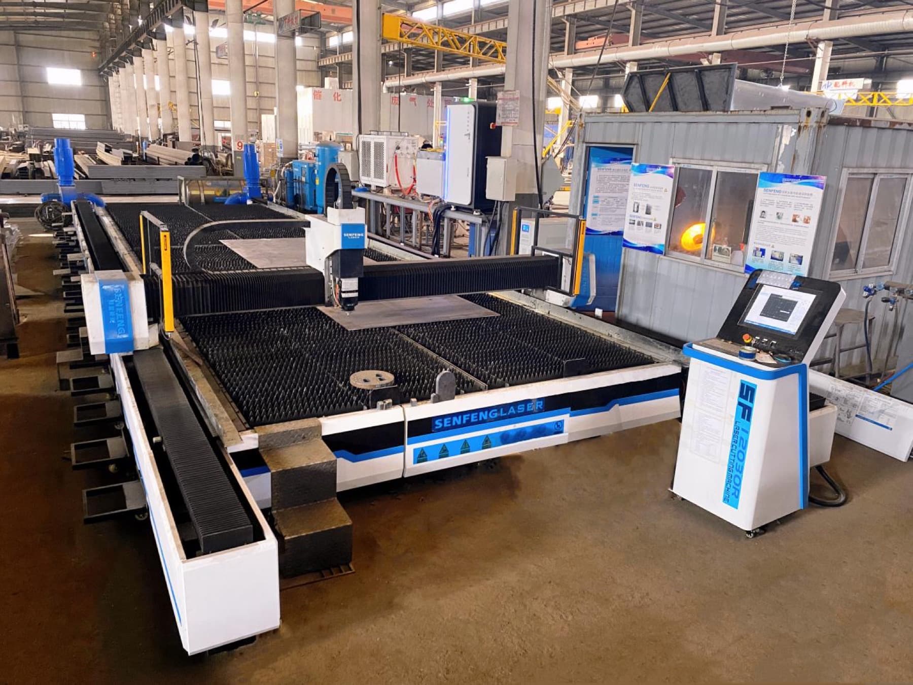 CNC fiber laser cutting steel plate