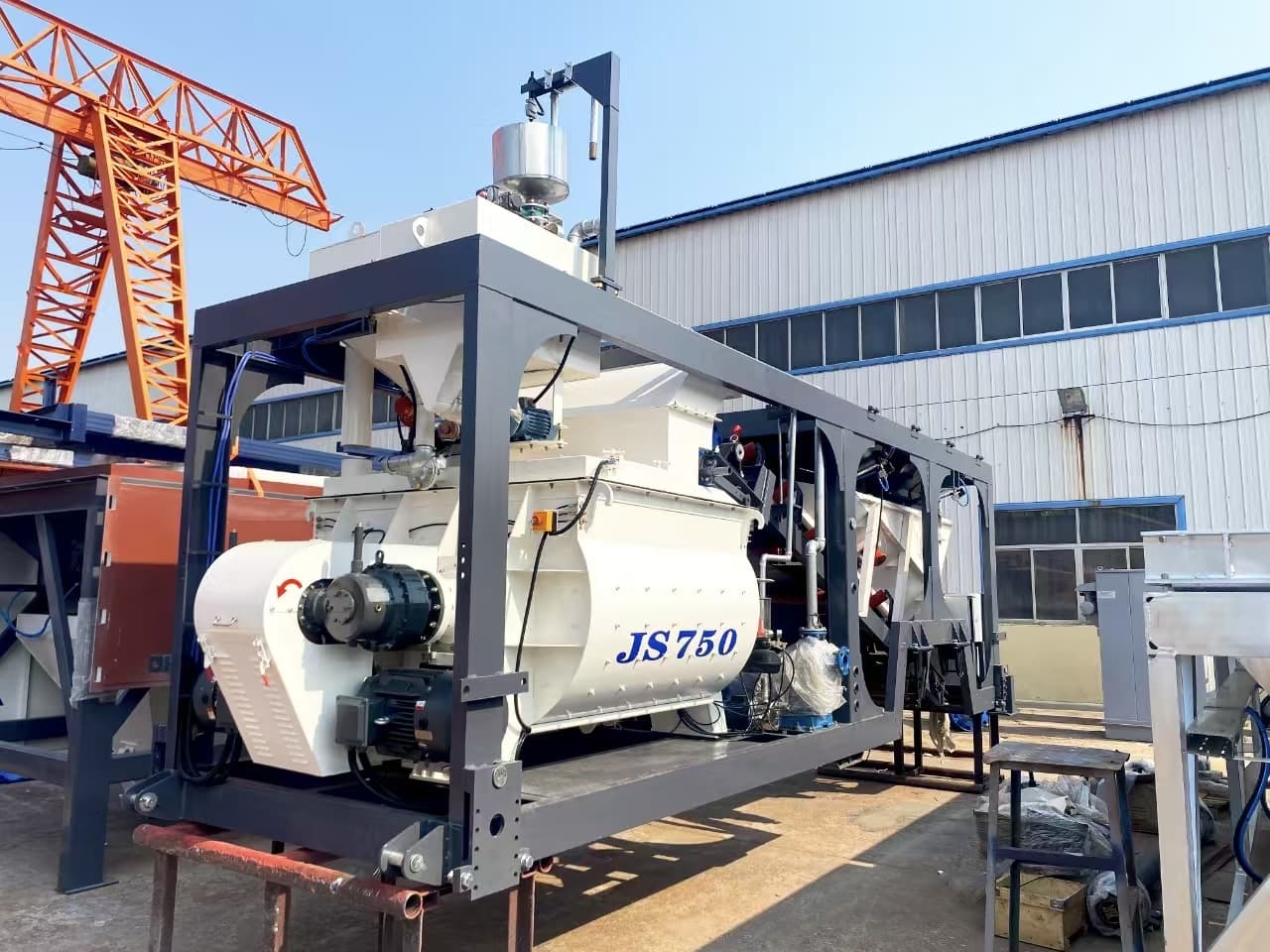 TIANYU JS750 twin-shaft mixer on a mobile plant