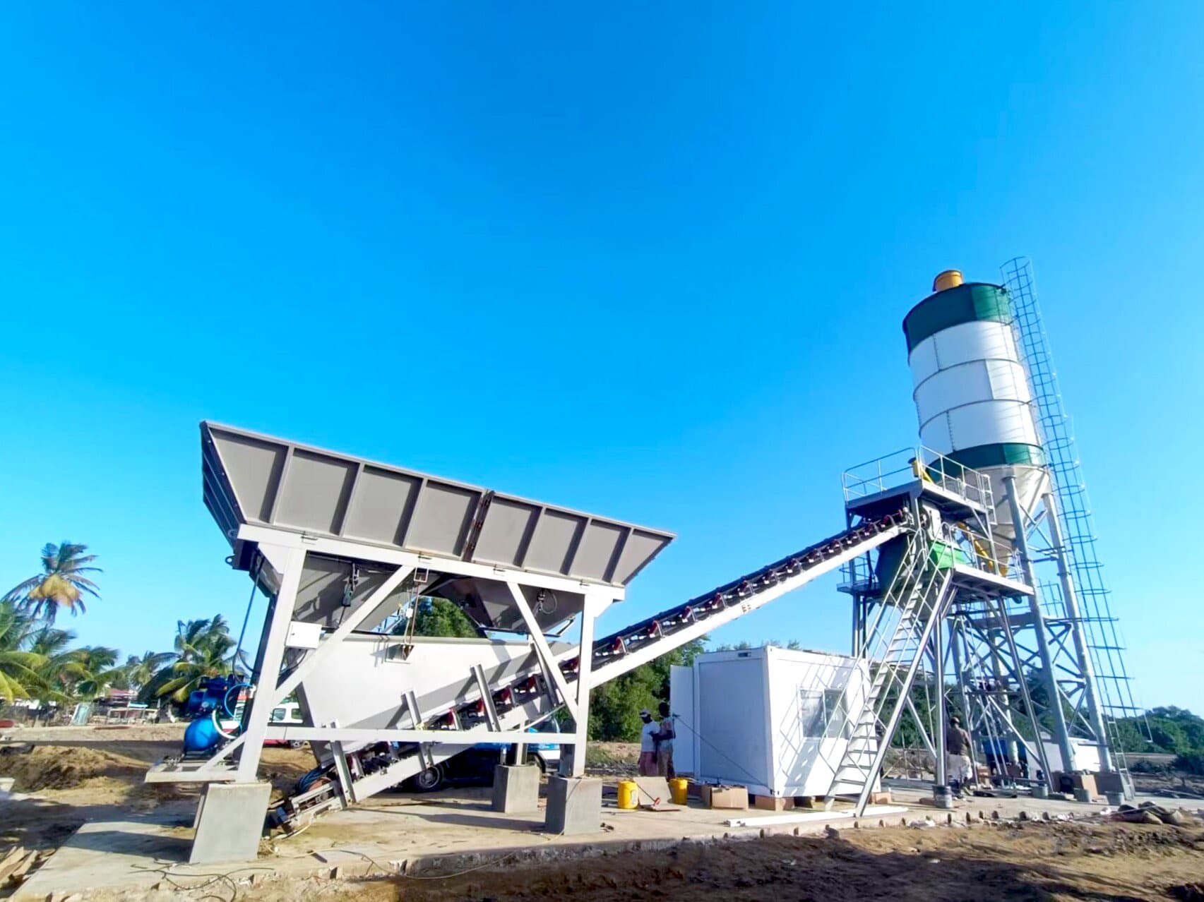 TIANYU direct-feed plant with inclined feed belt at an overseas site